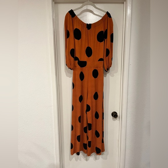 FARM Rio Mirana off the shoulder jump suit. - Picture 2 of 3